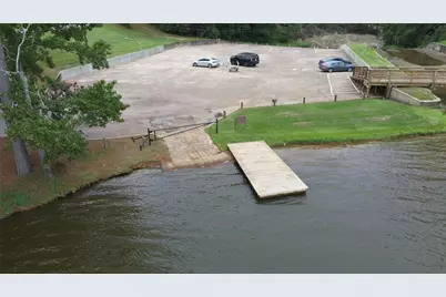 2020 E Lake Drive, Huntsville, TX 77340 - Photo 14