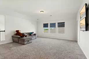 413 Chardonnay Dr, Alvin, TX 77511 - Photo 8