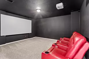 413 Chardonnay Dr, Alvin, TX 77511 - Photo 12