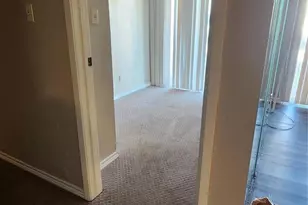 2818 S Bartell Dr, Houston, TX 77054 - Photo 6