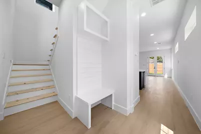 1307 Amundsen St N, Houston, TX 77009 - Photo 4