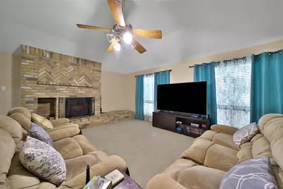 2820 Sugar Wood Drive, League City, TX 77573 - Photo 10