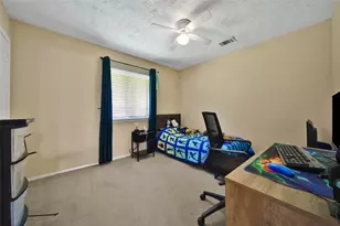 2820 Sugar Wood Dr, League City, TX 77573 - Photo 16
