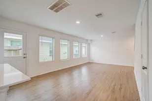 18906 Sorento Bay Ln, Hockley, TX 77447 - Photo 6