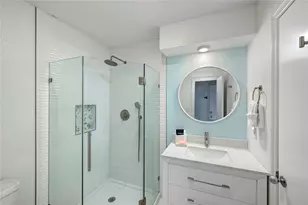 21328 Gulf Dr, Galveston, TX 77554 - Photo 18