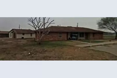 921 N Tyrus, Groesbeck, TX 76642 - Photo 2