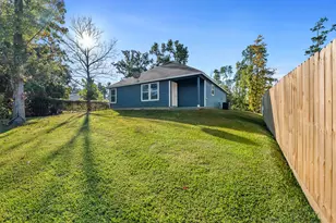 3031 Apache St, Willis, TX 77378 - Photo 18