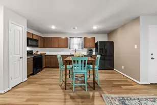 3031 Apache St, Willis, TX 77378 - Photo 6