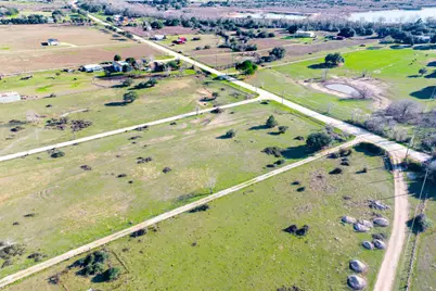 682 Schultz Road S, Sealy, TX 77474 - Photo 10