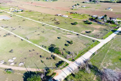 682 Schultz Road S, Sealy, TX 77474 - Photo 4