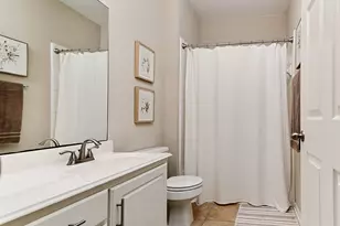 42 Alderon Woods Pl, The Woodlands, TX 77382 - Photo 14