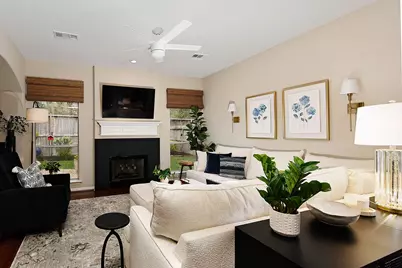 42 Alderon Woods Place, The Woodlands, TX 77382 - Photo 8