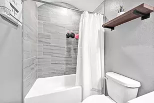 8318 Erasmus Landing Ct, Houston, TX 77044 - Photo 18