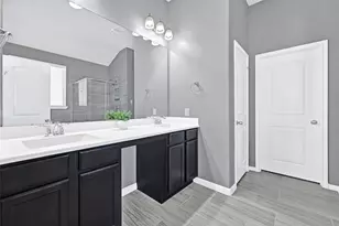 8318 Erasmus Landing Ct, Houston, TX 77044 - Photo 14