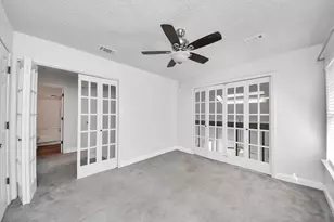 11917 Bob White Dr, Houston, TX 77035 - Photo 18