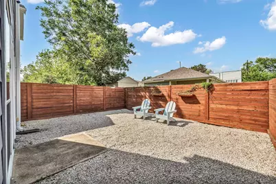 3925 Lowden Street #B, Houston, TX 77051 - Photo 6