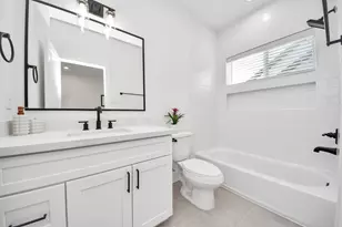7731 Hammerly Blvd, Houston, TX 77055 - Photo 8