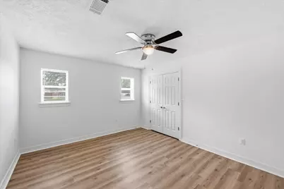 1716 Avenue E, Nederland, TX 77627 - Photo 12