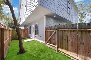 8710 Knox St, Houston, TX 77088 - Photo 24