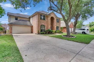 246 Cedar Elm Ln, Sugar Land, TX 77479 - Photo 6