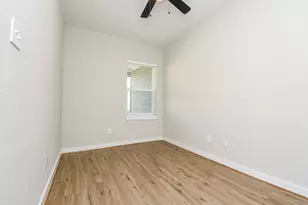 10317 Lake Rd, Houston, TX 77070 - Photo 12