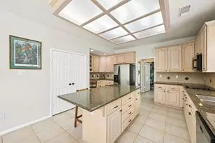 2202 Castle Bay Dr, League City, TX 77573 - Photo 18