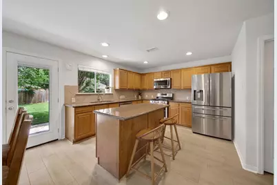 18 Orchid Grove Place, The Woodlands, TX 77385 - Photo 10