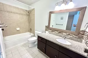 2750 Holly Hall St, Houston, TX 77054 - Photo 6
