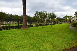 2750 Holly Hall St, Houston, TX 77054 - Photo 20