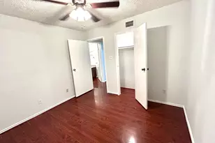 2750 Holly Hall St, Houston, TX 77054 - Photo 14