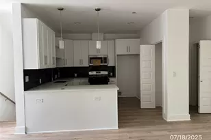 715 Ogden St, San Antonio, TX 78212 - Photo 4