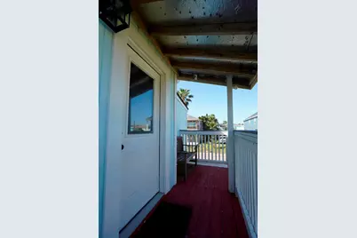 4027 Surf Drive, Galveston, TX 77554 - Photo 4