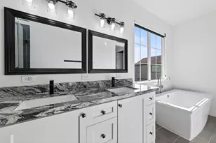 1303 Upland Retreat Blue Pl, Houston, TX 77043 - Photo 22