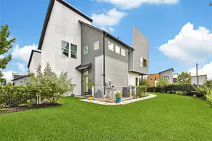9847 Mocking Bird Hill Ln, Houston, TX 77080 - Photo 2