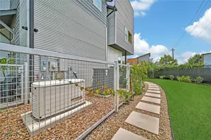 9847 Mocking Bird Hill Ln, Houston, TX 77080 - Photo 4