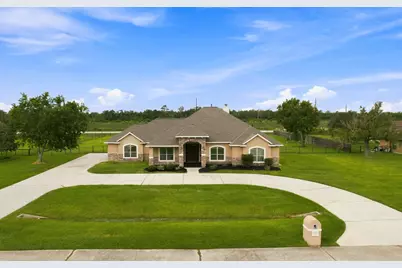 8999 Water Point Drive, Beach City, TX 77523 - Photo 2