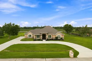 8999 Water Point Dr, Beach City, TX 77523 - Photo 2