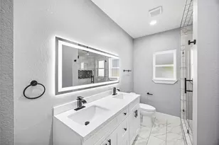 6333 Iron Rock St St, Houston, TX 77087 - Photo 14