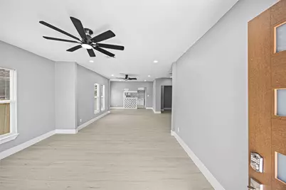 6333 Iron Rock St Street, Houston, TX 77087 - Photo 4