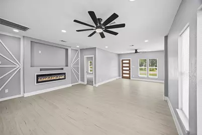 6333 Iron Rock St Street, Houston, TX 77087 - Photo 8