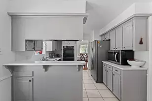 15306 Corona Del Mar Dr, Houston, TX 77083 - Photo 14