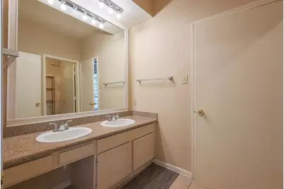 8055 Cambridge Street #15, Houston, TX 77054 - Photo 12