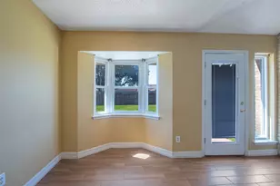 504 Raymond St, La Marque, TX 77568 - Photo 10