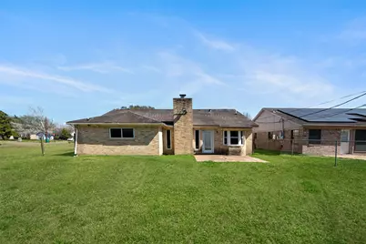 504 Raymond Street, La Marque, TX 77568 - Photo 4