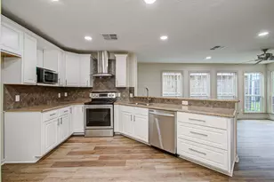 3816 Brandt St, Houston, TX 77006 - Photo 12