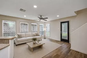3816 Brandt St, Houston, TX 77006 - Photo 14