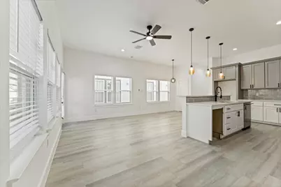723 E 37th Street, Houston, TX 77022 - Photo 18