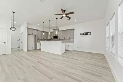 723 E 37th Street, Houston, TX 77022 - Photo 12