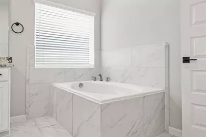 11909 Primrose Creek Trail, Houston, TX 77051 - Photo 30