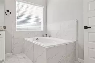 11909 Primrose Creek Trail, Houston, TX 77051 - Photo 30